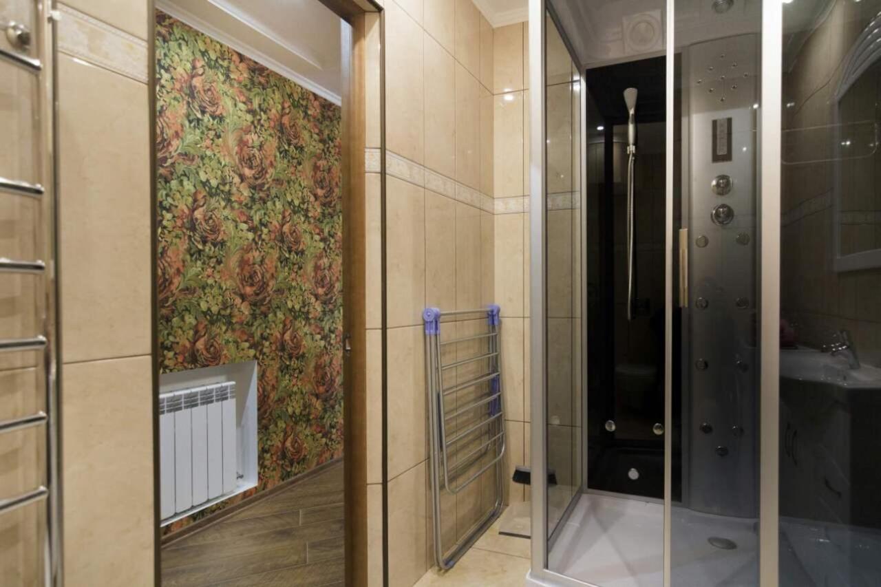 Apartment In Deribasovskay Street 20 Odessa Extérieur photo
