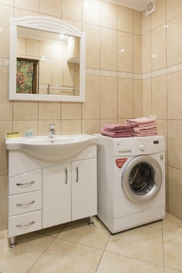 Apartment In Deribasovskay Street 20 Odessa Extérieur photo